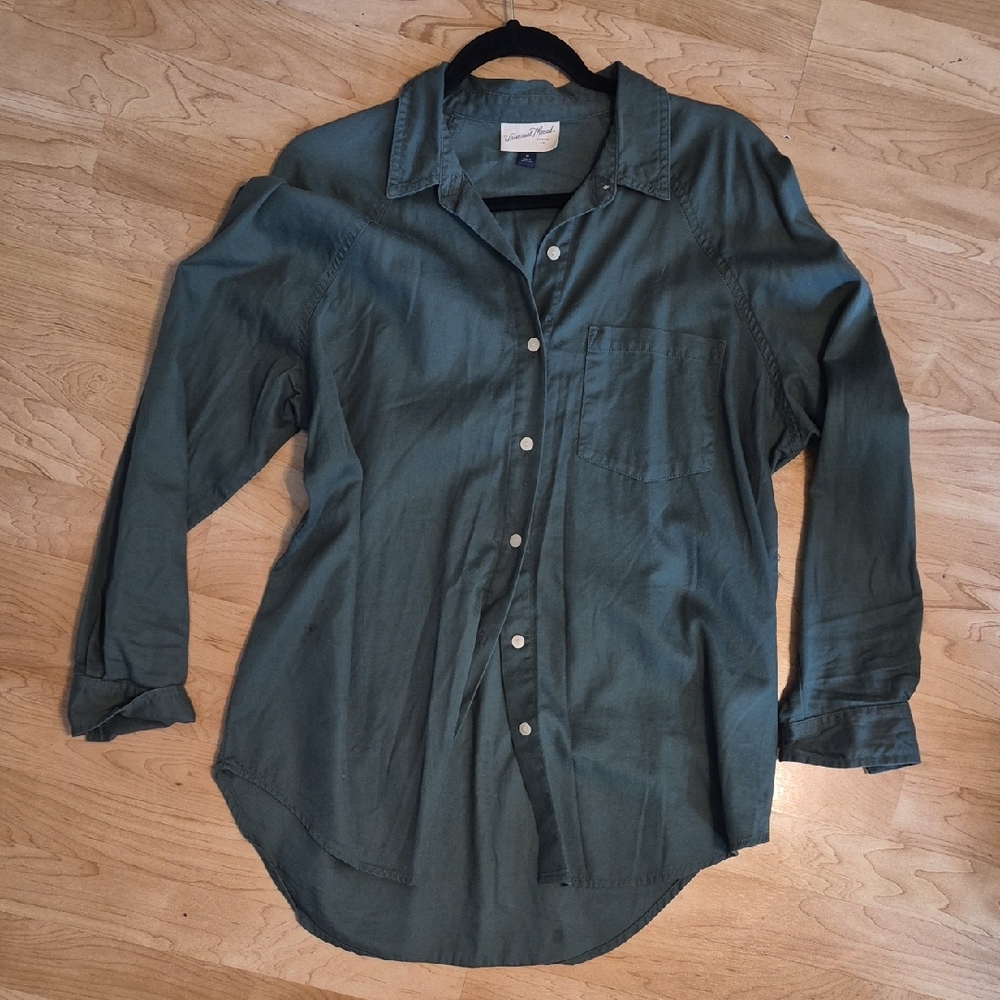 Universal Thread Women's Olive Button Down Shirt